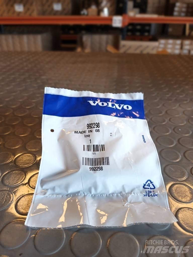 Volvo NIPPLE 992298 Transport – Andet