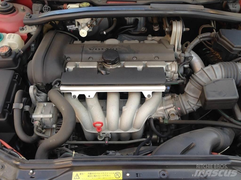 Volvo LA-SB5244W Biler