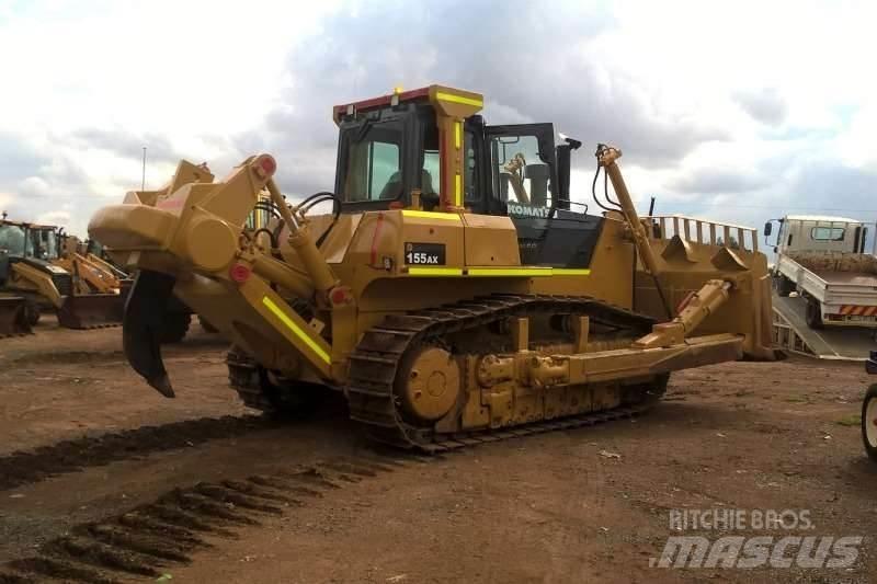 Komatsu D155-5 Bulldozer på larvebånd