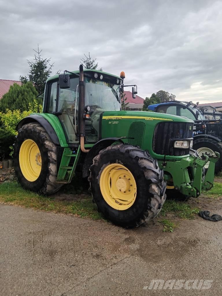 John Deere 6820 6820 Traktorer