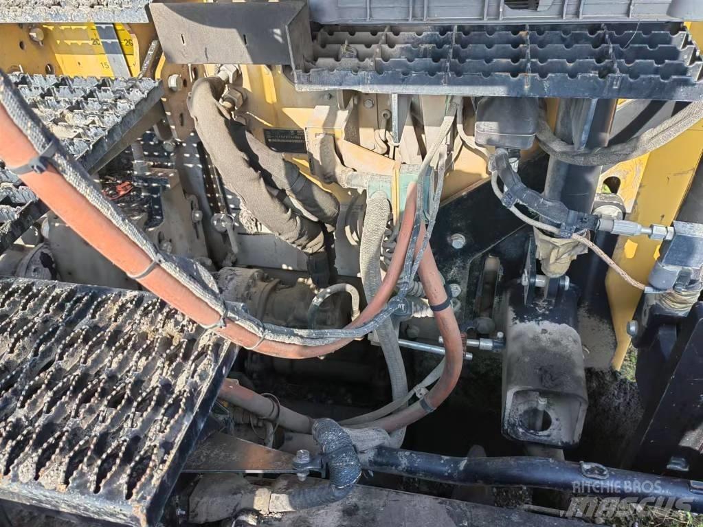 CAT AP655F Asfaltudlæggere