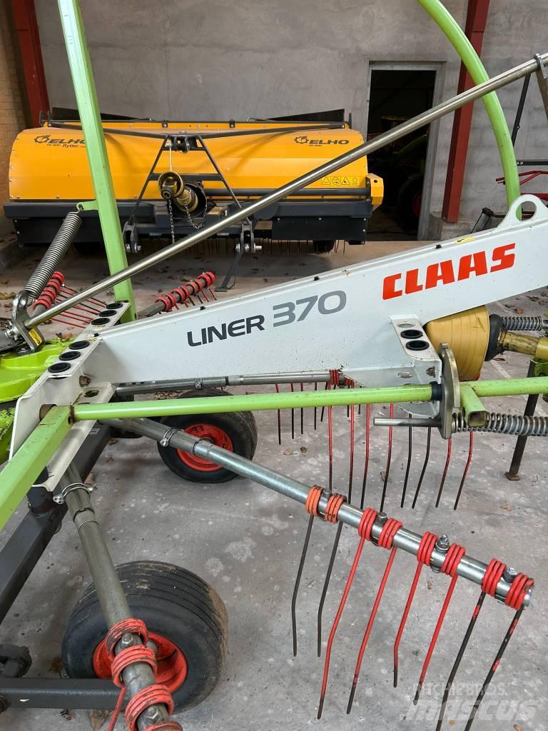CLAAS Liner 370 River og høvendere