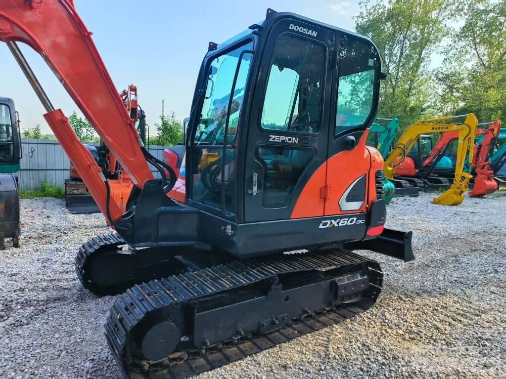 Doosan DX 60 Minigravemaskiner