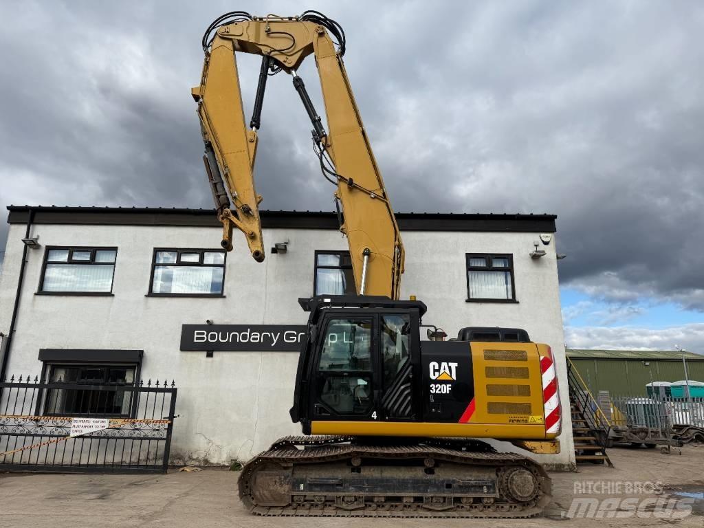 CAT 320 FL Gravemaskiner med lang gravebom