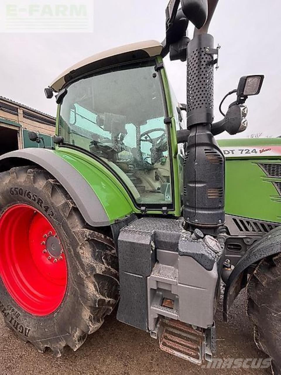 Fendt 724 vario Traktorer