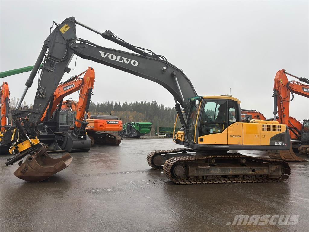 Volvo EC240 CL Gravemaskiner på larvebånd