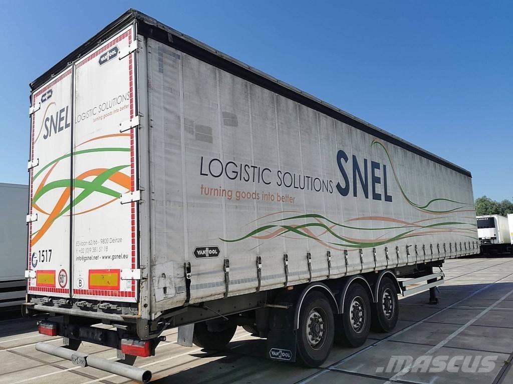 Van Hool A3C002 Semi-trailer med Gardinsider