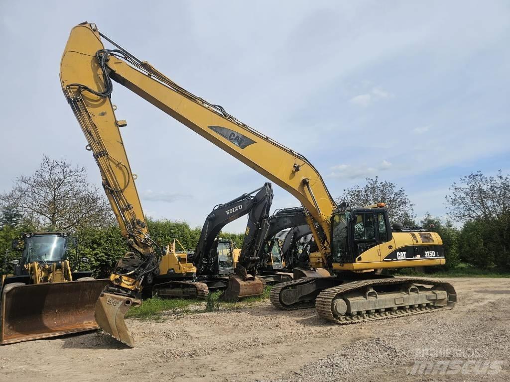 CAT 325 D Long Reach Gravemaskiner med lang gravebom