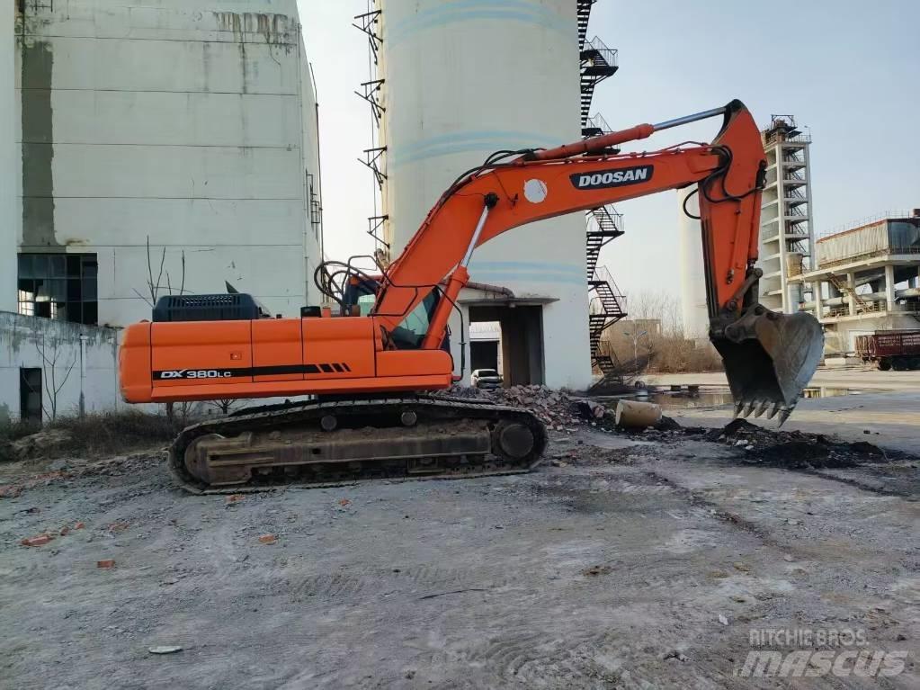 Doosan DX 380 LC Gravemaskiner på larvebånd