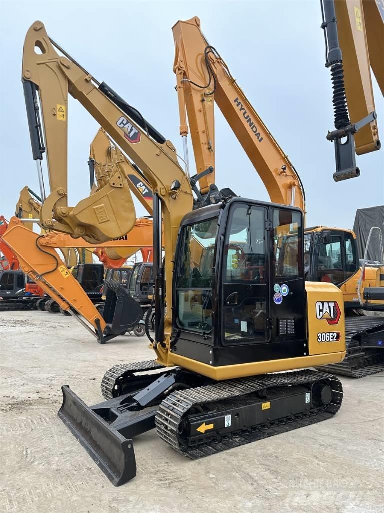 CAT 306E2 Gravemaskiner på larvebånd