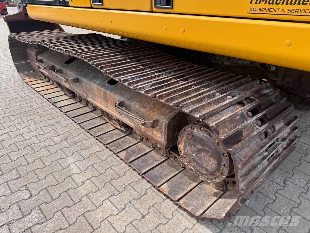 CAT 323 Gravemaskiner på larvebånd