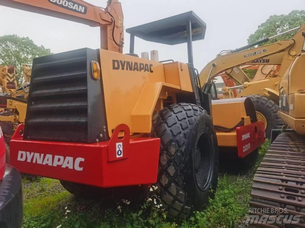 Dynapac ca251d Enkelt tromle