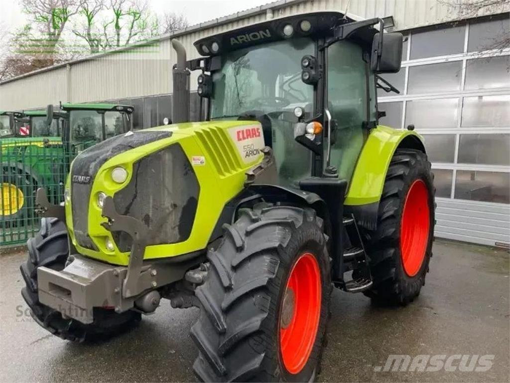 CLAAS arion 550 Traktorer