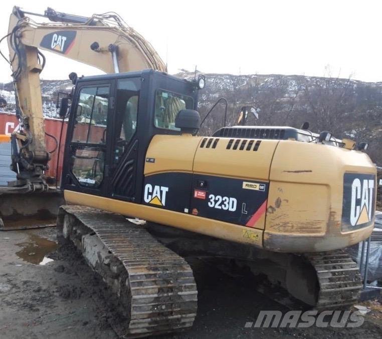 CAT 323 D L Gravemaskiner på larvebånd