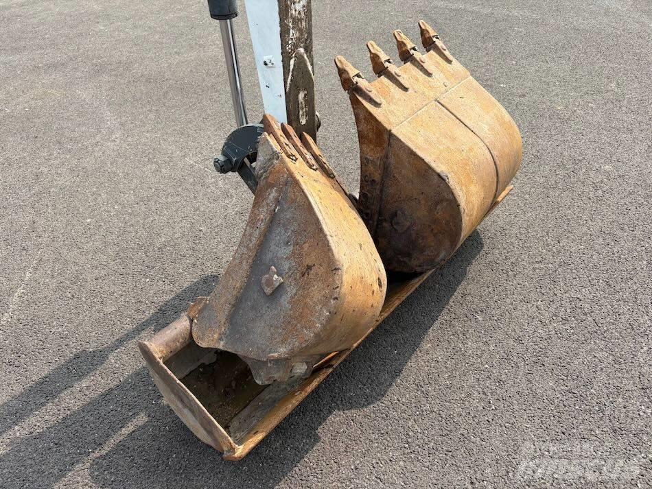 Neuson 38 Z 3 RD Minigravemaskiner