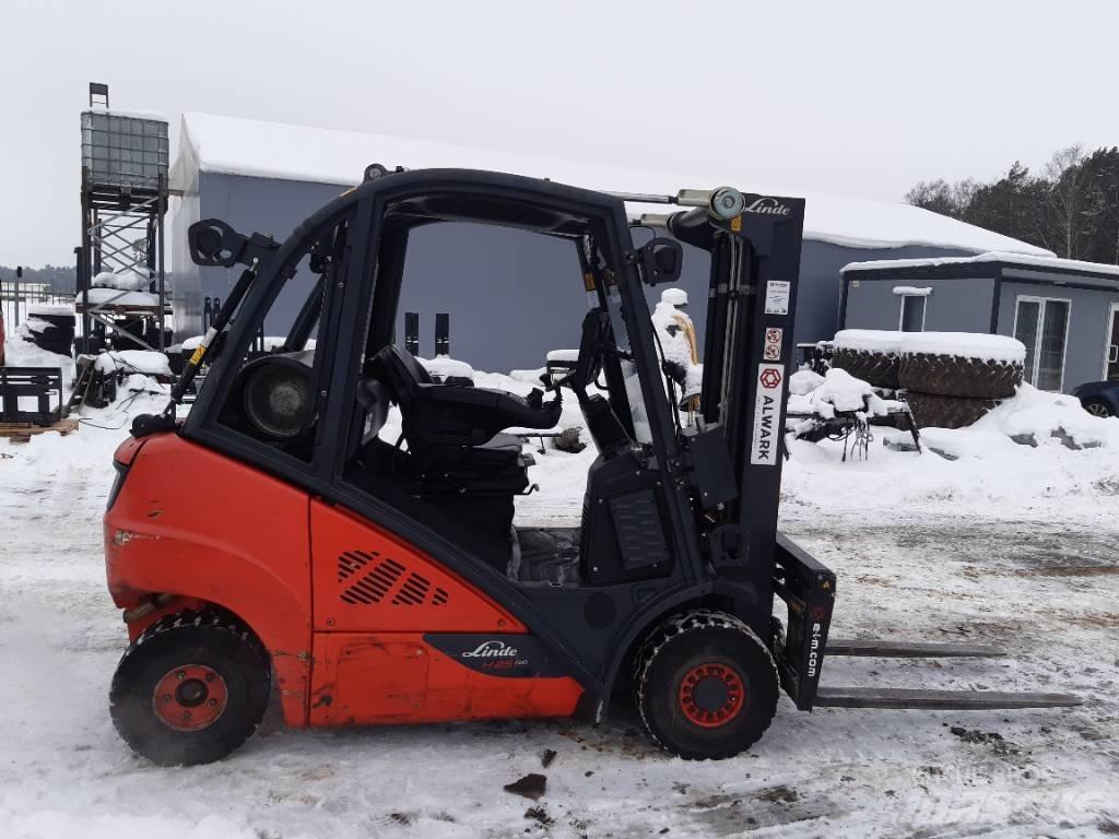 Linde H 25 T LPG gaffeltrucks