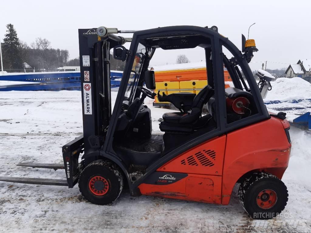 Linde H 25 T LPG gaffeltrucks