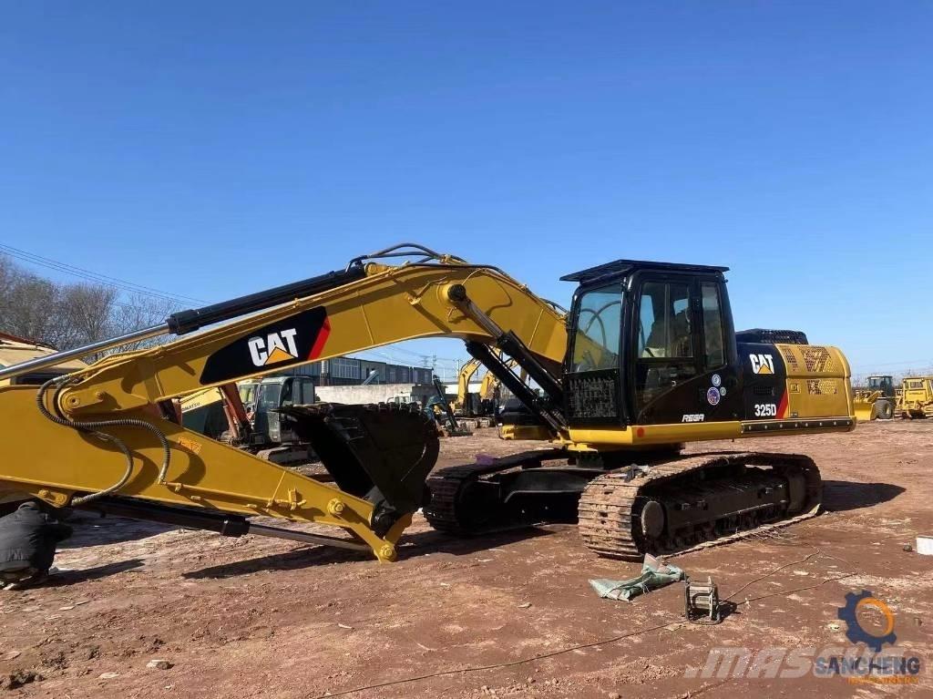CAT 325 D Gravemaskiner på larvebånd