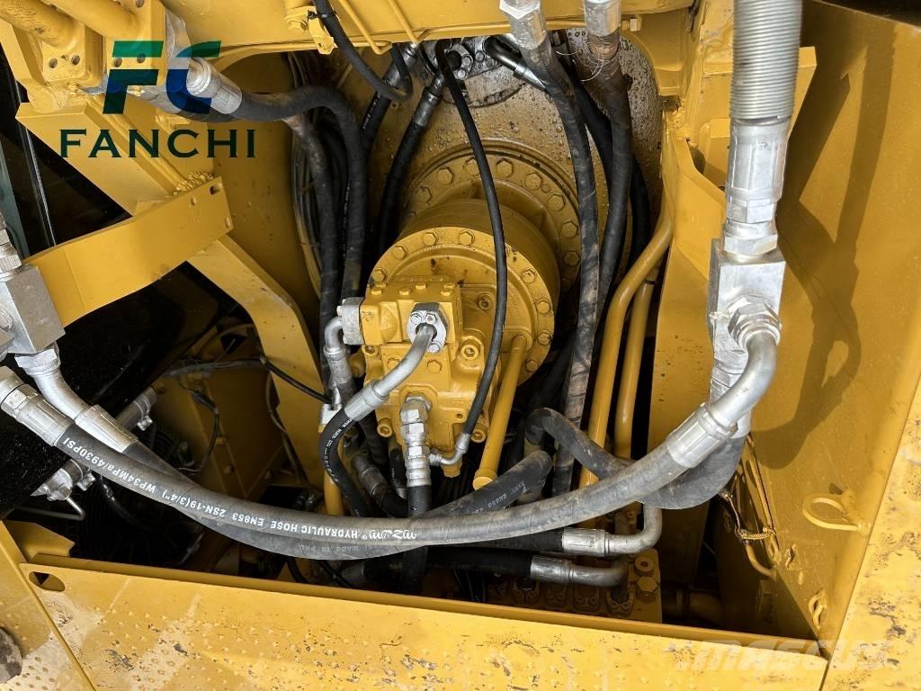 CAT 325D Gravemaskiner på larvebånd