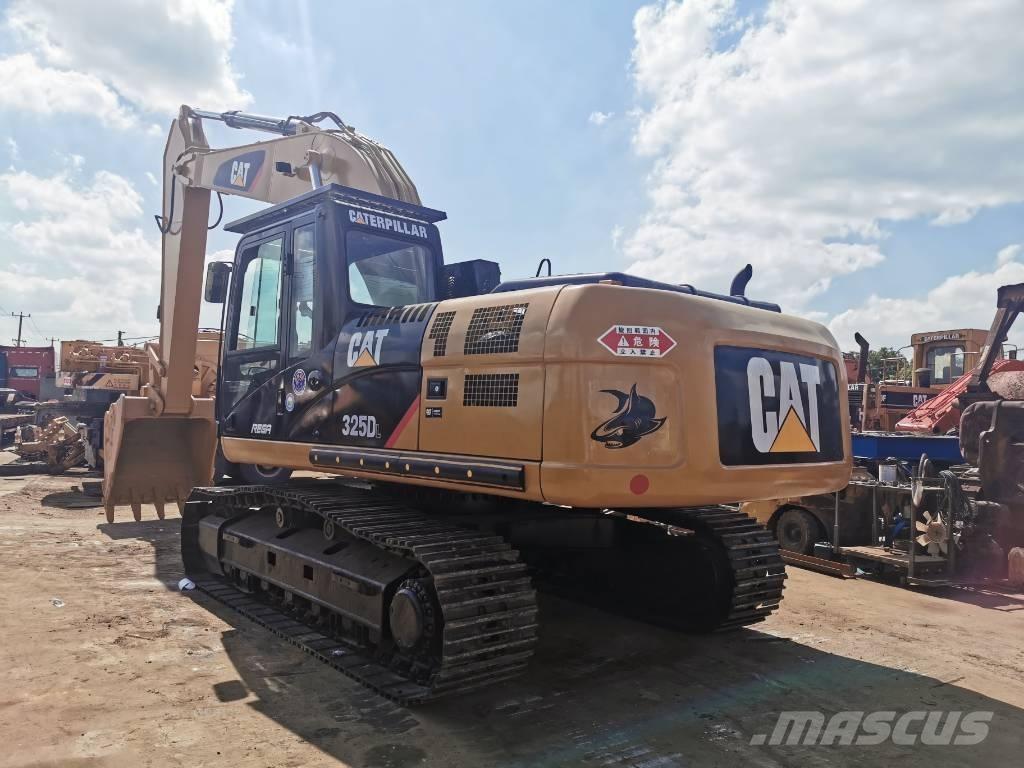 CAT 325DL Gravemaskiner på larvebånd