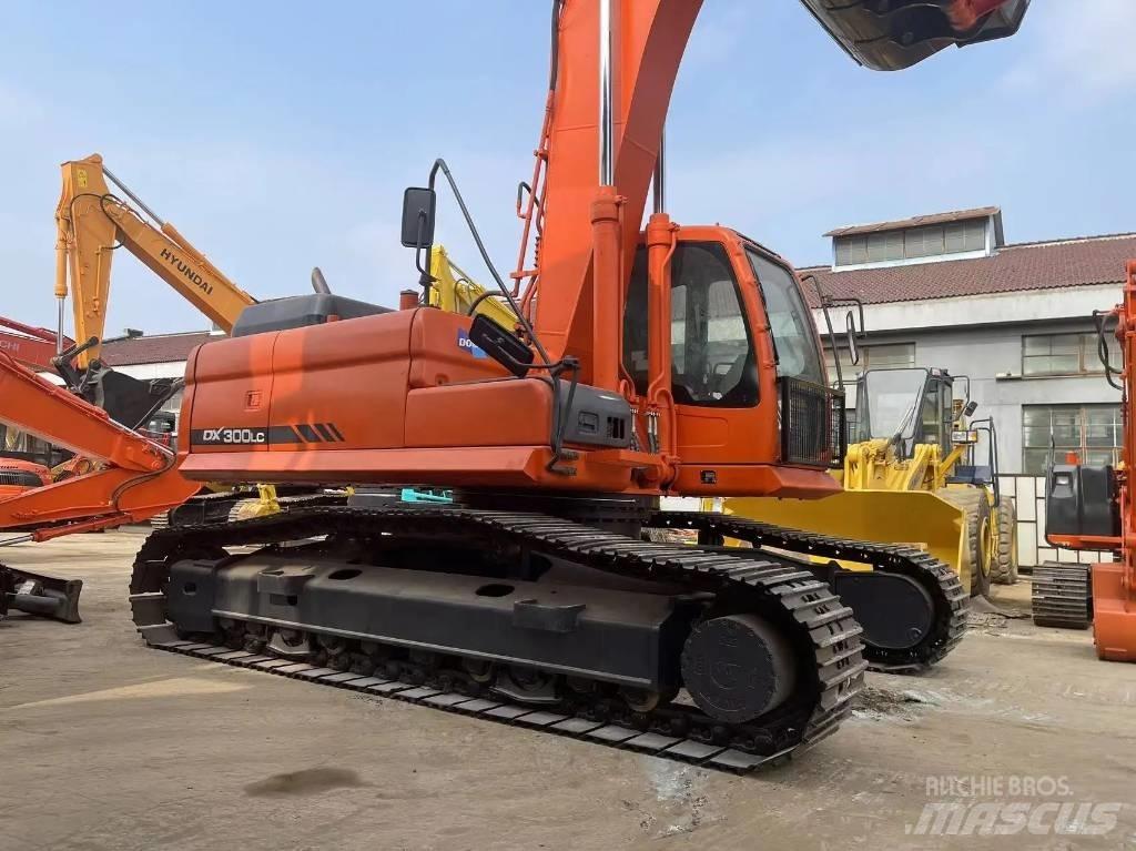 Doosan DX300LC Gravemaskiner på larvebånd