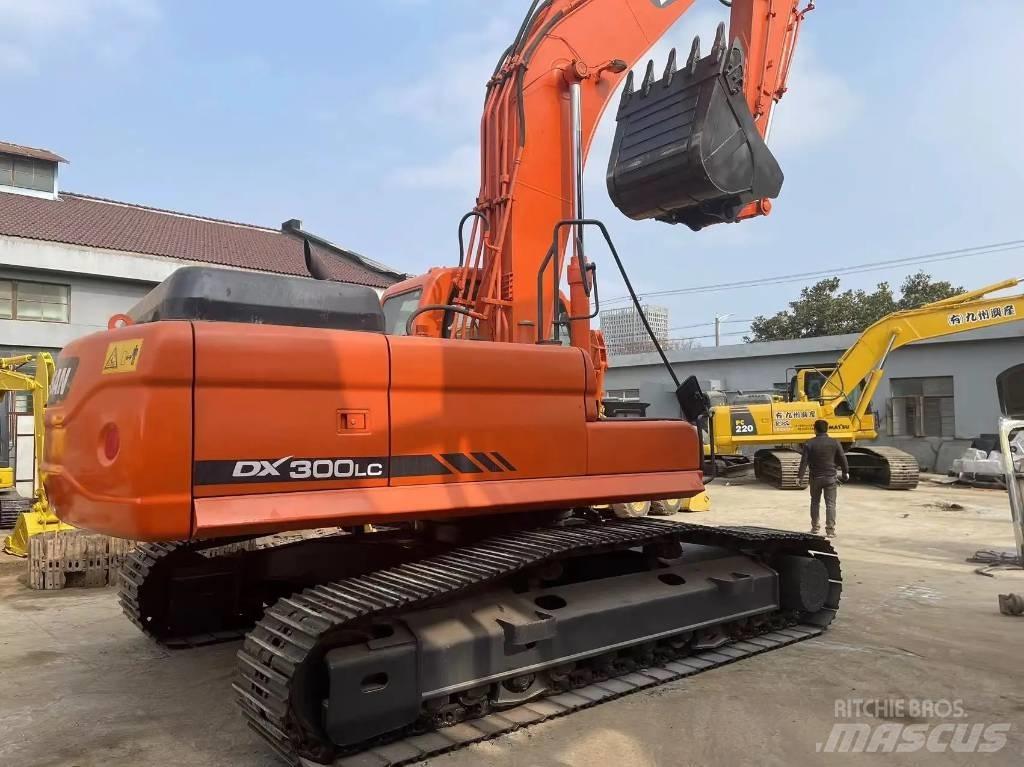 Doosan DX300LC Gravemaskiner på larvebånd