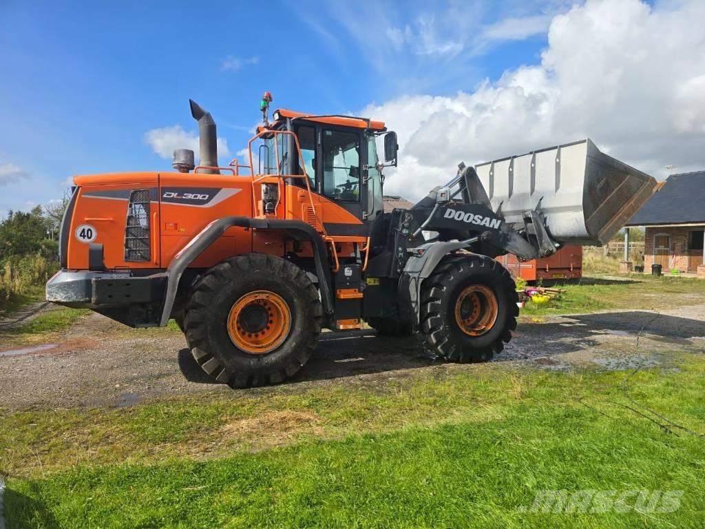 Doosan DL 300-5 Læssemaskiner på hjul