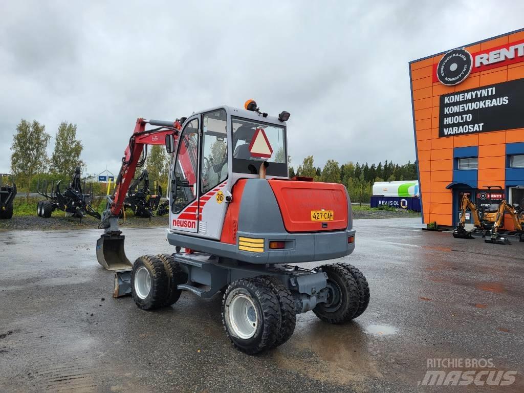 Neuson 6502 WD Gravemaskiner på hjul