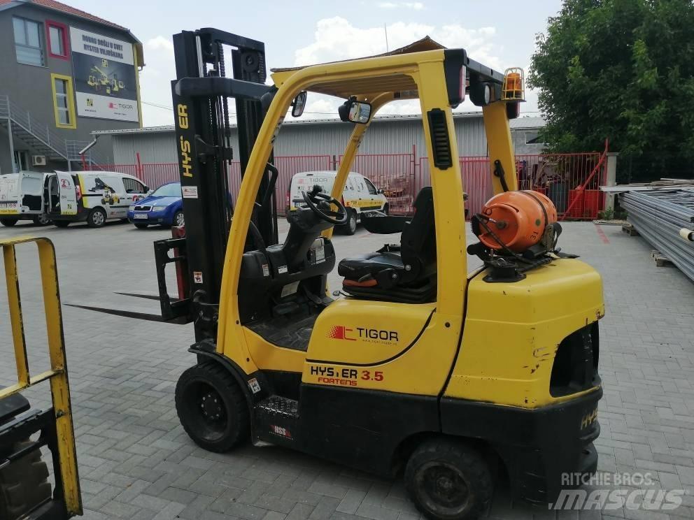 Hyster S 35 FT LPG gaffeltrucks