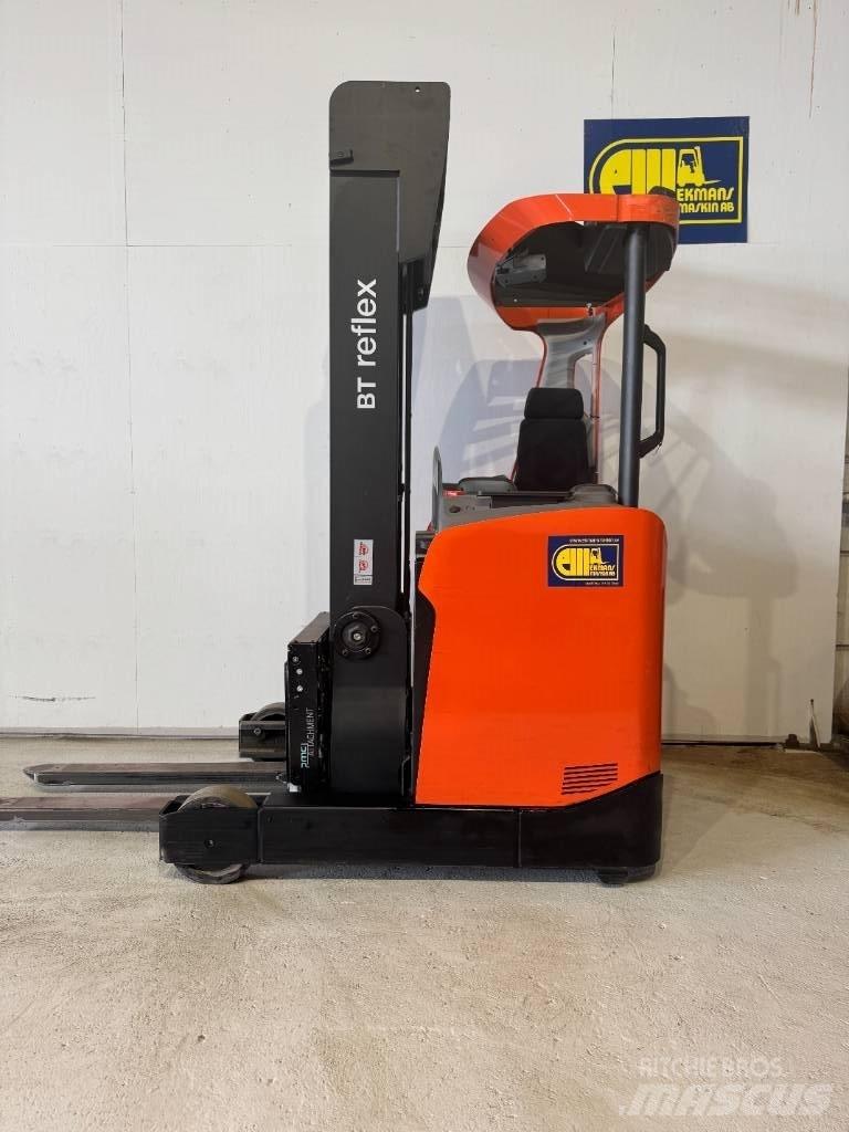 BT RRE140H Reachtruck