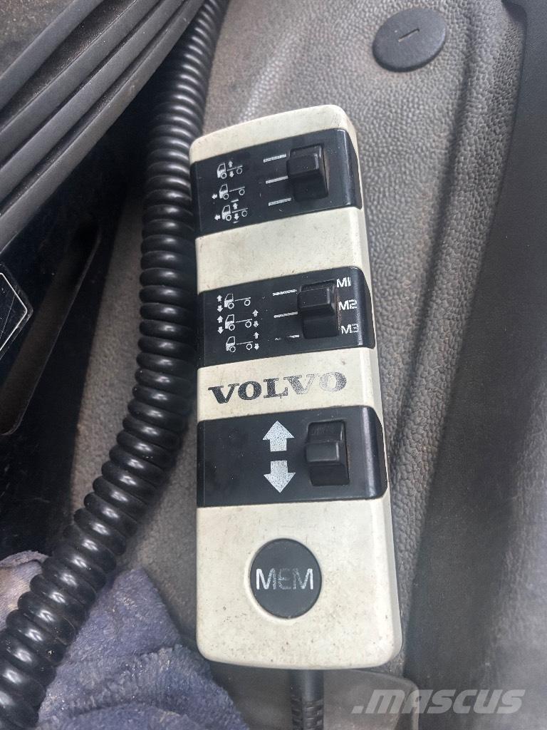 Volvo FM 7 250 Autotransportere / Knæklad