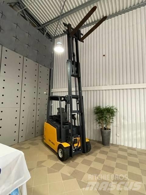 Jungheinrich EFG 218 El gaffeltrucks
