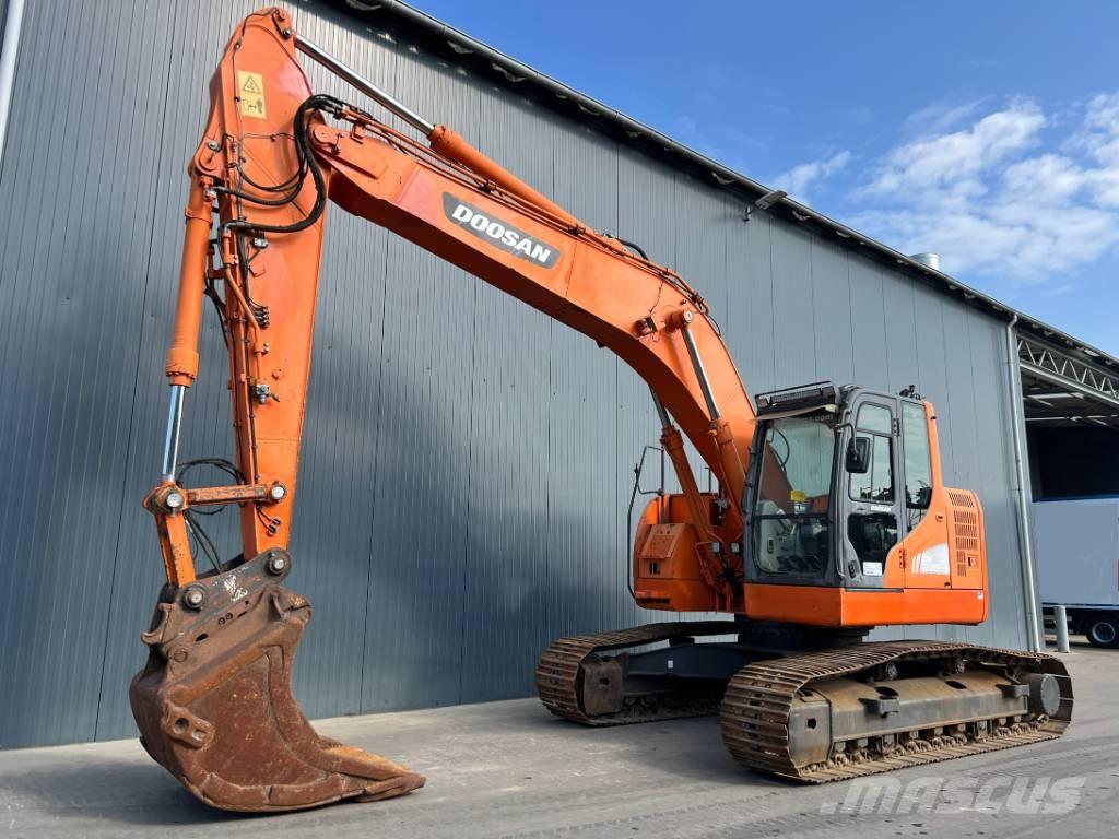 Doosan DX235LCR Gravemaskiner på larvebånd