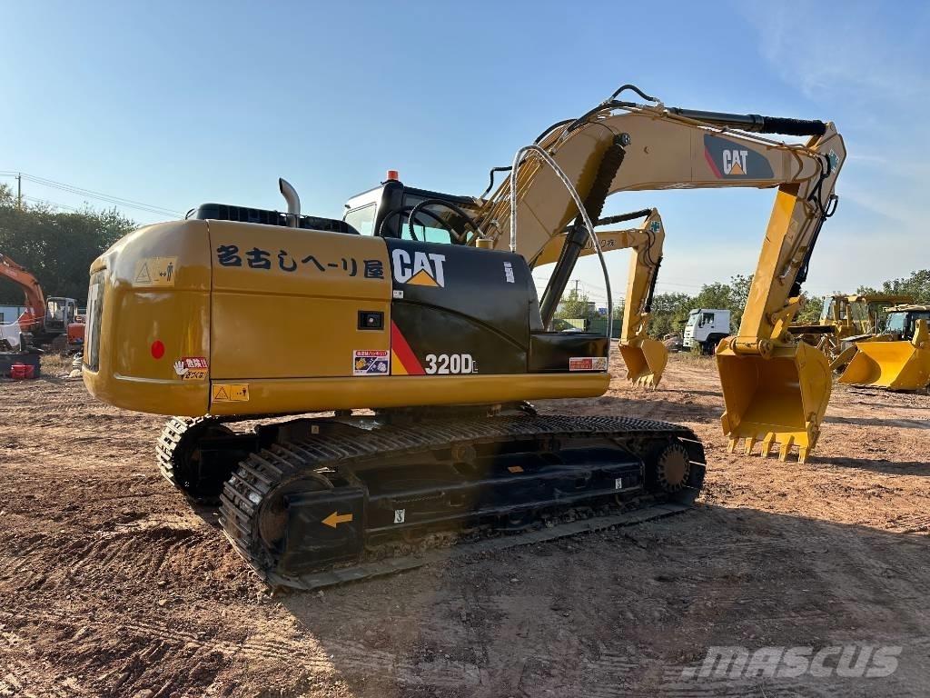 CAT 320DL Gravemaskiner på larvebånd
