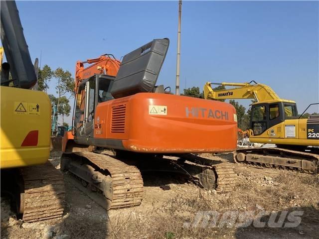 Hitachi ZX250 Gravemaskiner på larvebånd