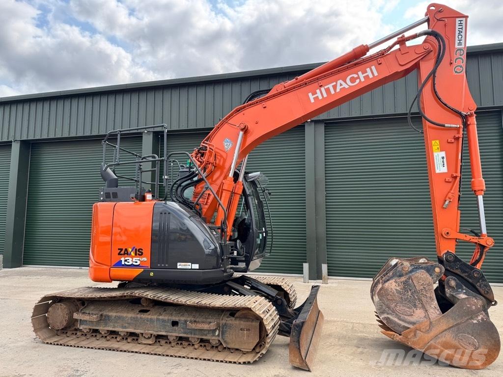 Hitachi ZX 135USBL-6 Gravemaskiner på larvebånd