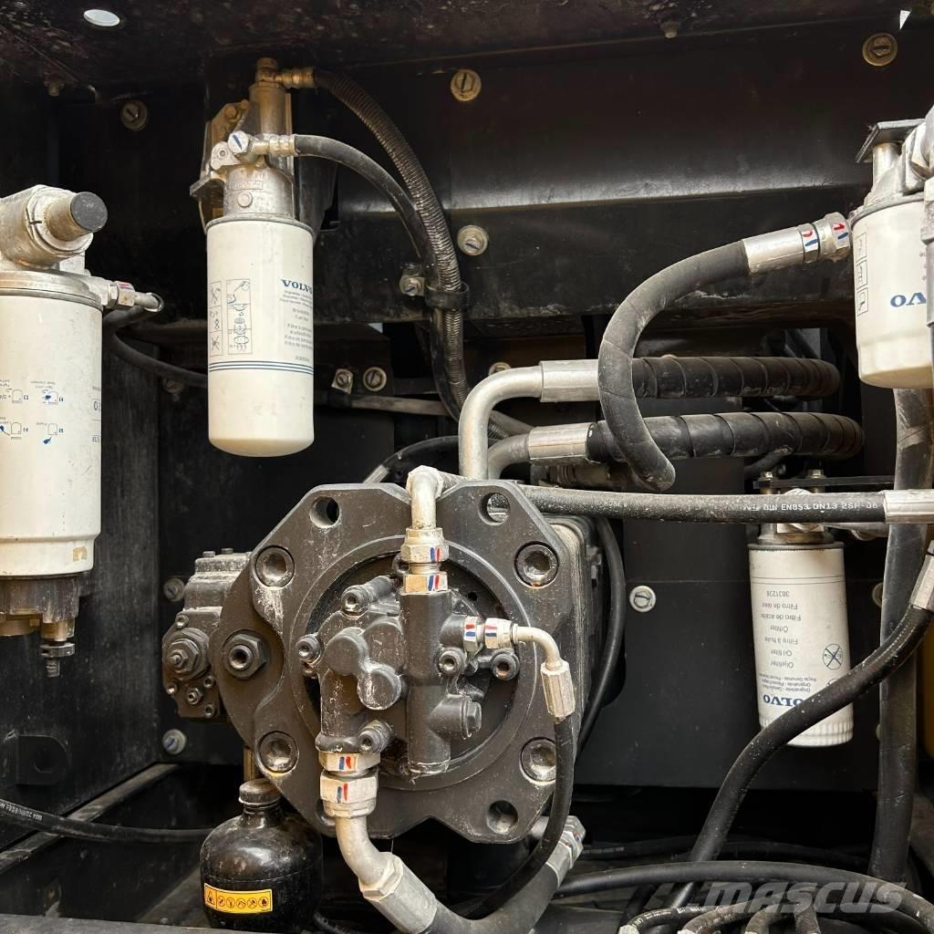 Volvo 290 Gravemaskiner på larvebånd