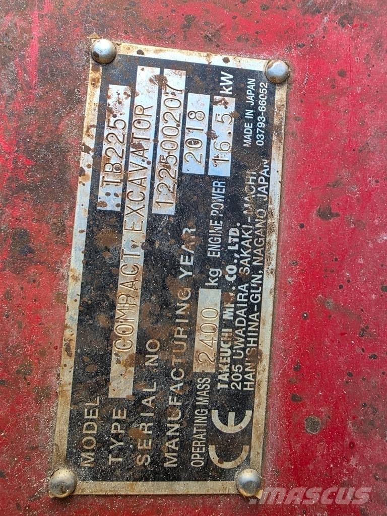 Takeuchi TB 225 Minigravemaskiner