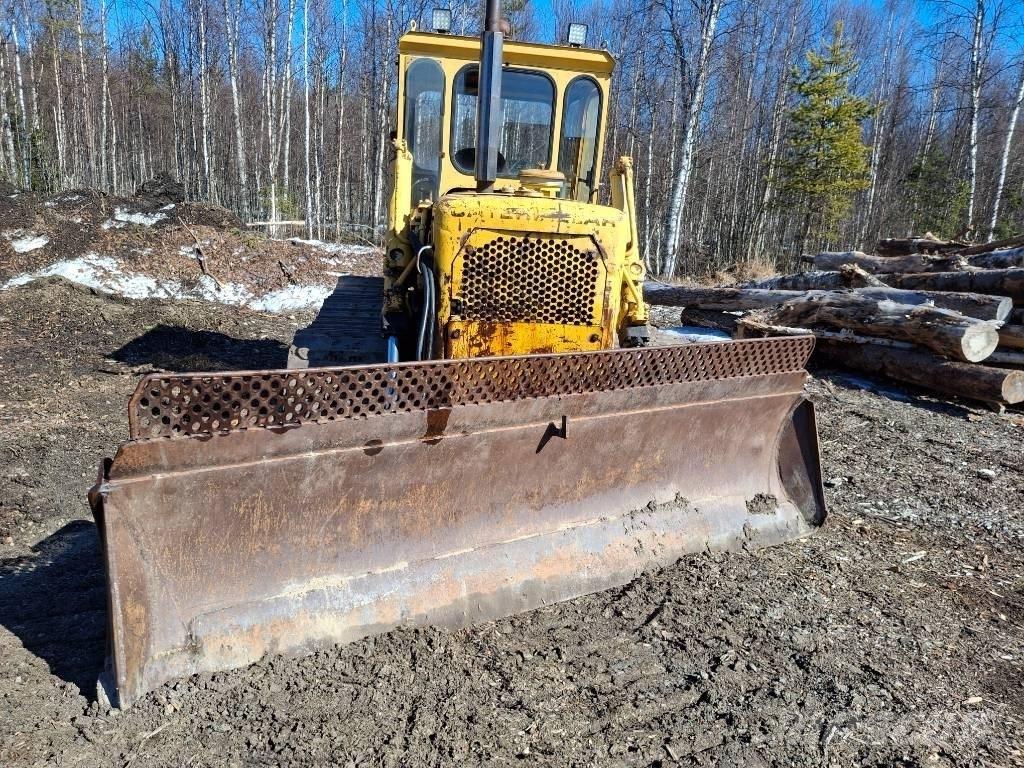 CAT D 4 D Bulldozer på larvebånd