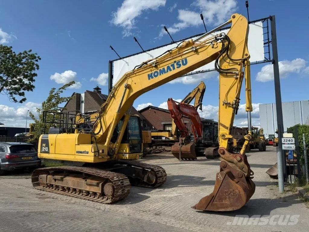 Komatsu PC210LC-8 Gravemaskiner på larvebånd