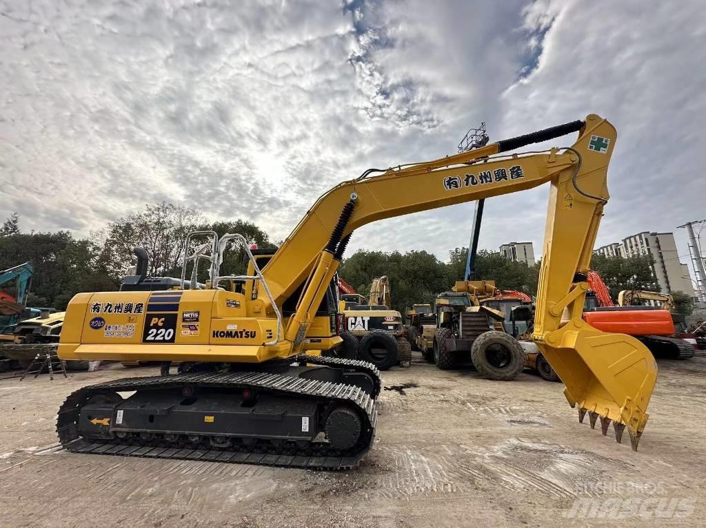 Komatsu PC 220 Gravemaskiner på larvebånd