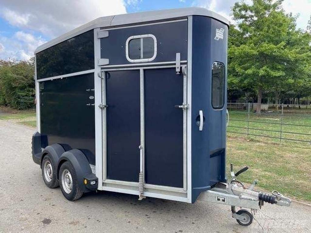 Ifor Williams HB 511 Anhænger til dyretransport