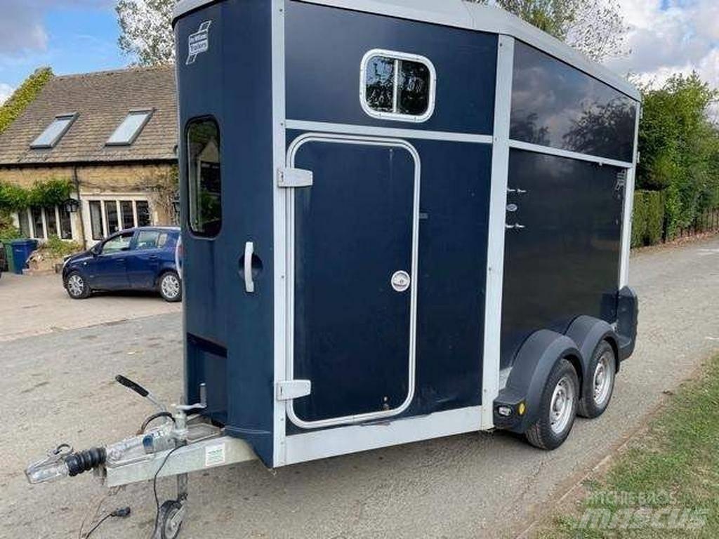 Ifor Williams HB 511 Anhænger til dyretransport