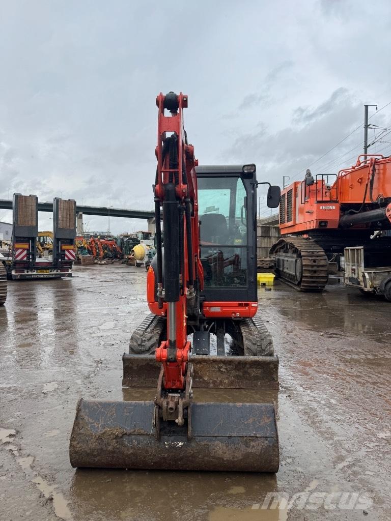 Kubota U 27-4 Minigravemaskiner