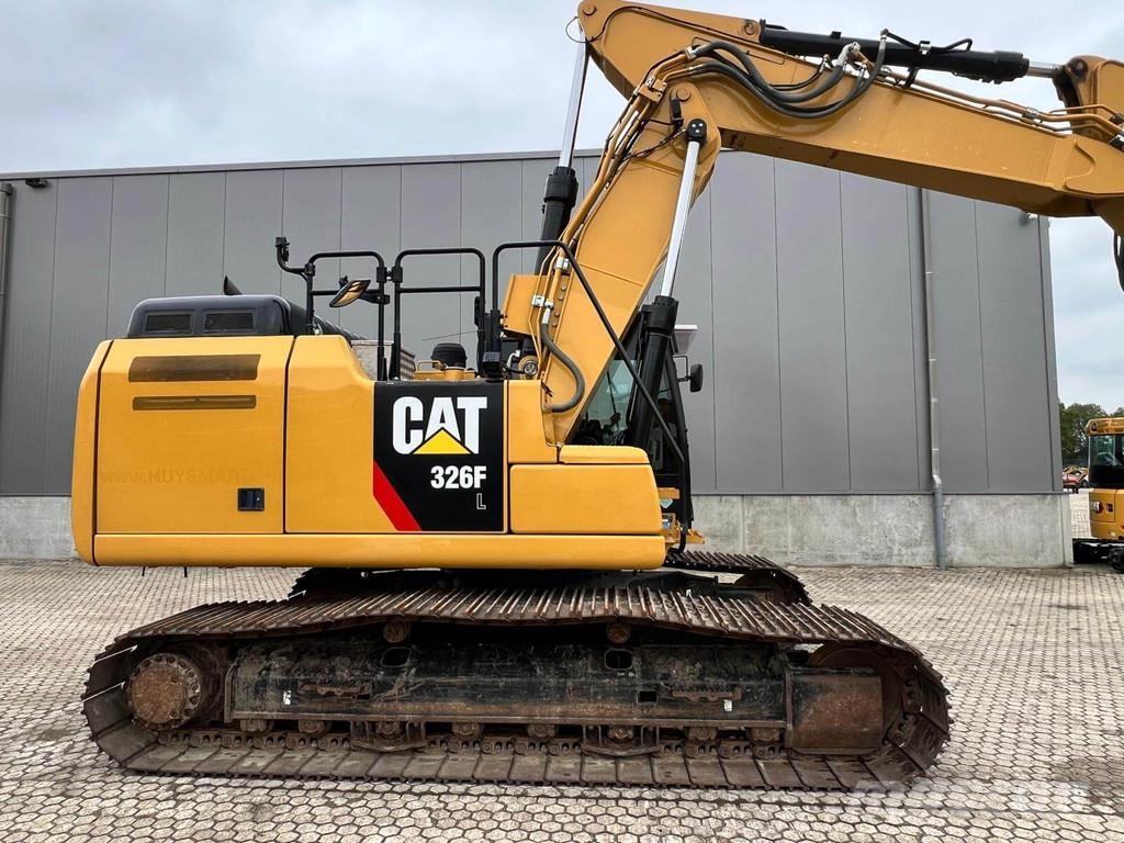CAT 326F + GPS Gravemaskiner på larvebånd