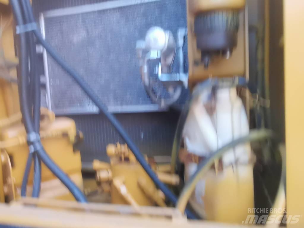 CAT 330 D Gravemaskiner på larvebånd
