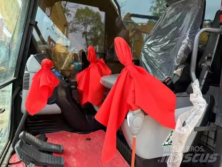 Komatsu PC240 Gravemaskiner på larvebånd