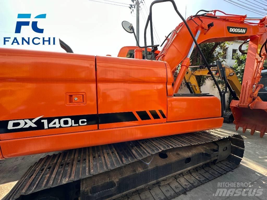 Doosan DX 140 LC Gravemaskiner på hjul