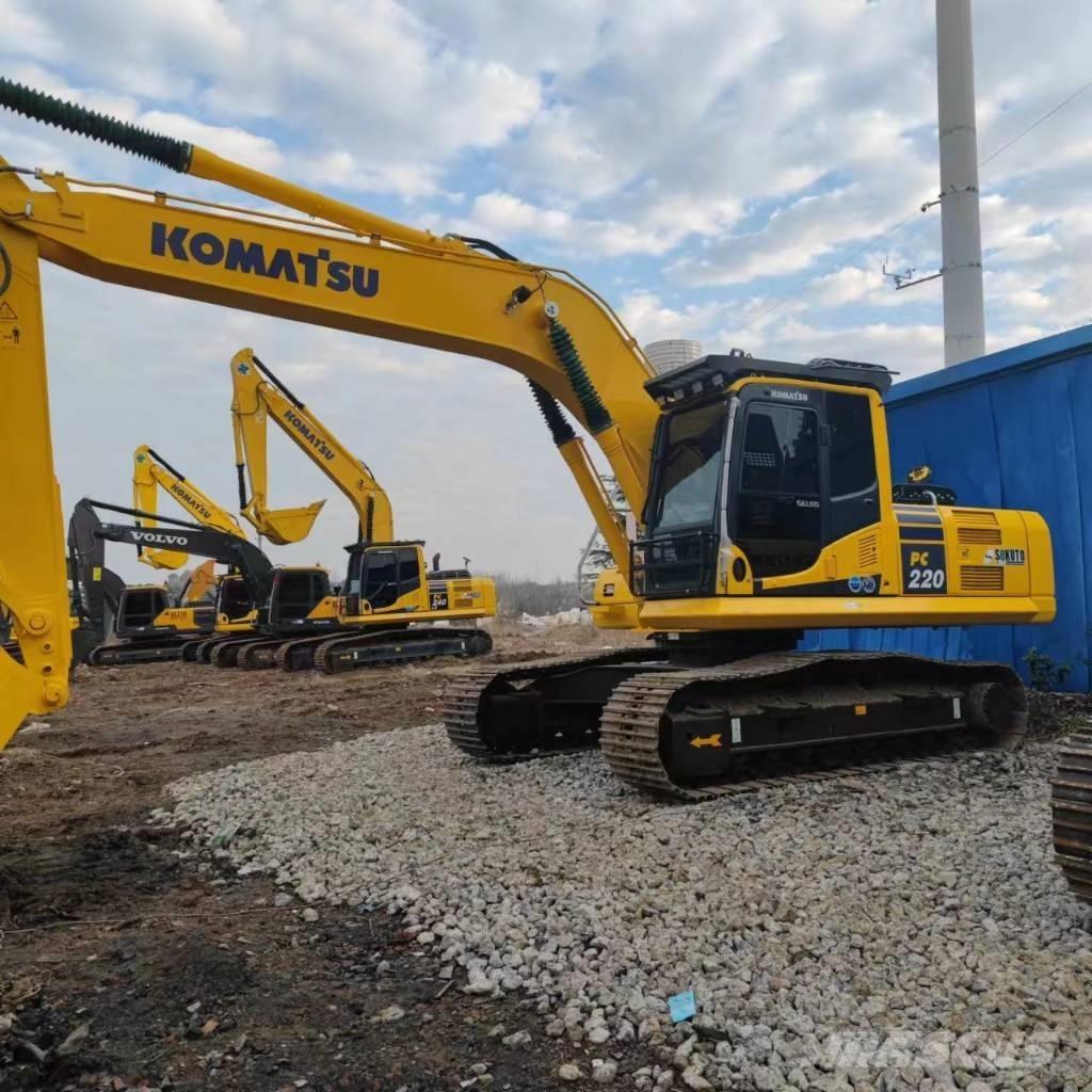 Komatsu PC 220-8 Gravemaskiner på larvebånd