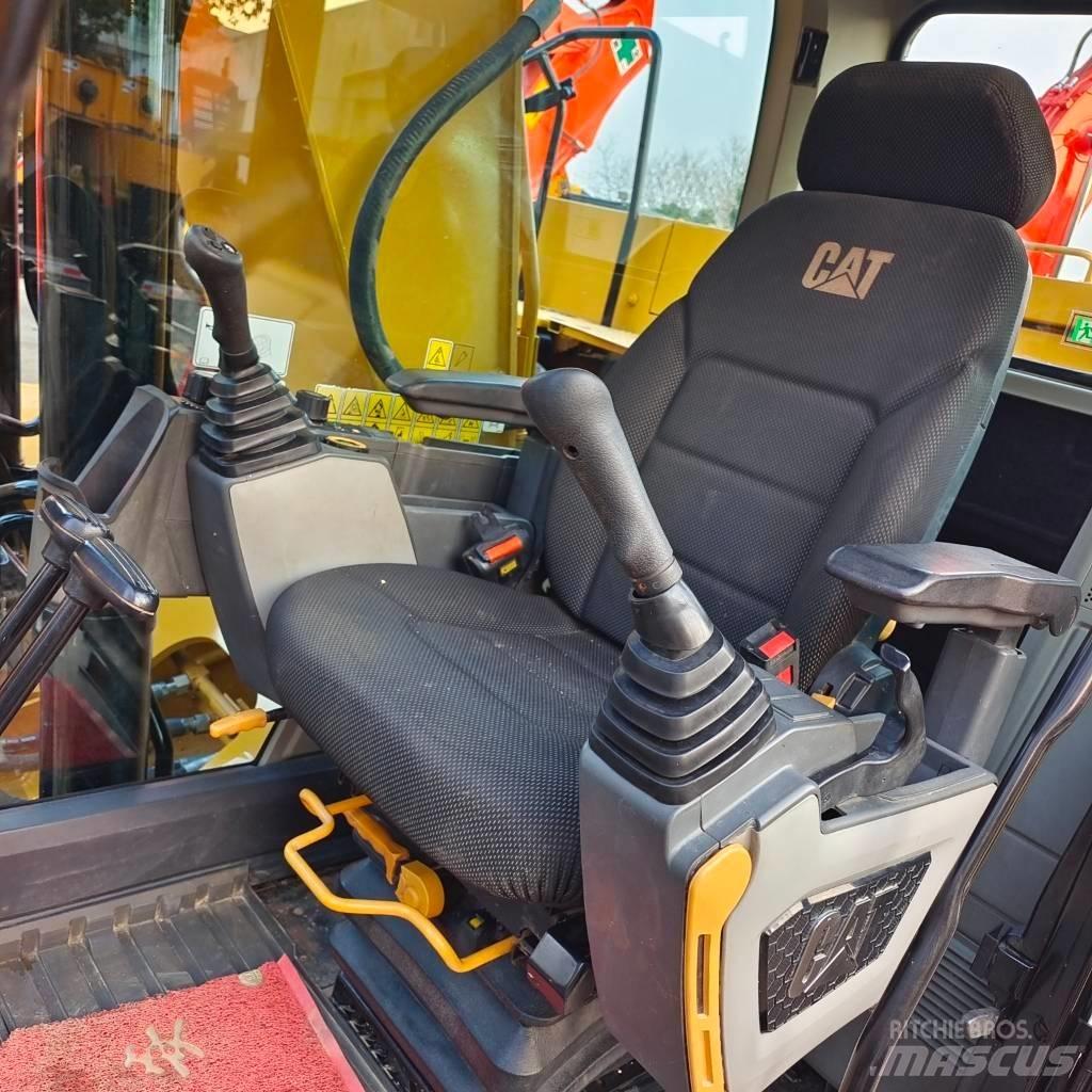 CAT 320GC Gravemaskiner på larvebånd